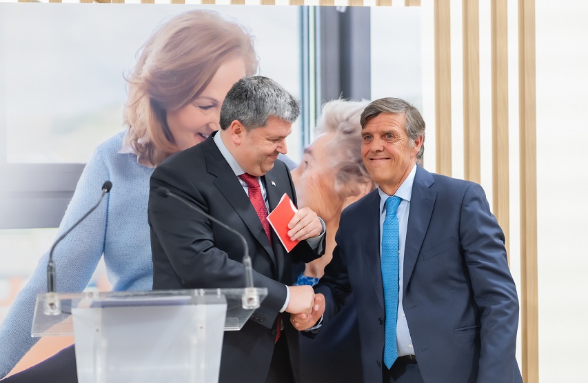   IMQ Igurco Alhondiga egoitzako inaugurazio ekitaldiak zaintzarekiko 23 urteko konpromisoa biltzen du